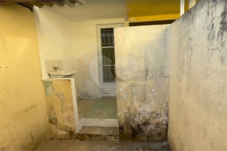 Sobrado à venda com 5 quartos em Vila Marari, São Paulo, SP