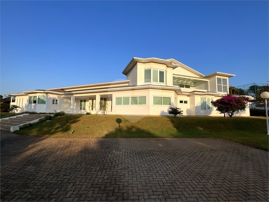 Casa à venda com 6 quartos, sendo 5 suítes, no condomínio City Castelo, Itu - SP