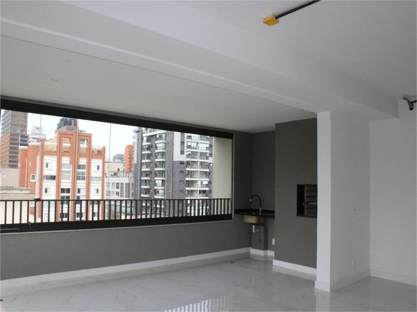 Apartamento à venda com 3 suítes em Pinheiros, São Paulo, SP