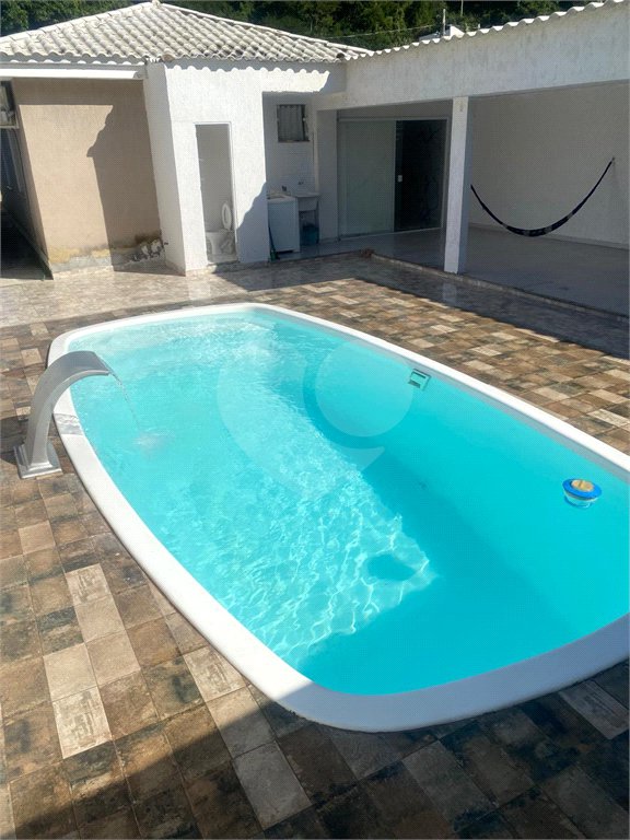 Casa à venda com 3 quartos, sendo 1 suíte, no condomínio Residencial Vale Verde, Rio de Janeiro - RJ