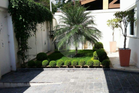 Casa à venda com 4 suítes em Granja Julieta, São Paulo, SP