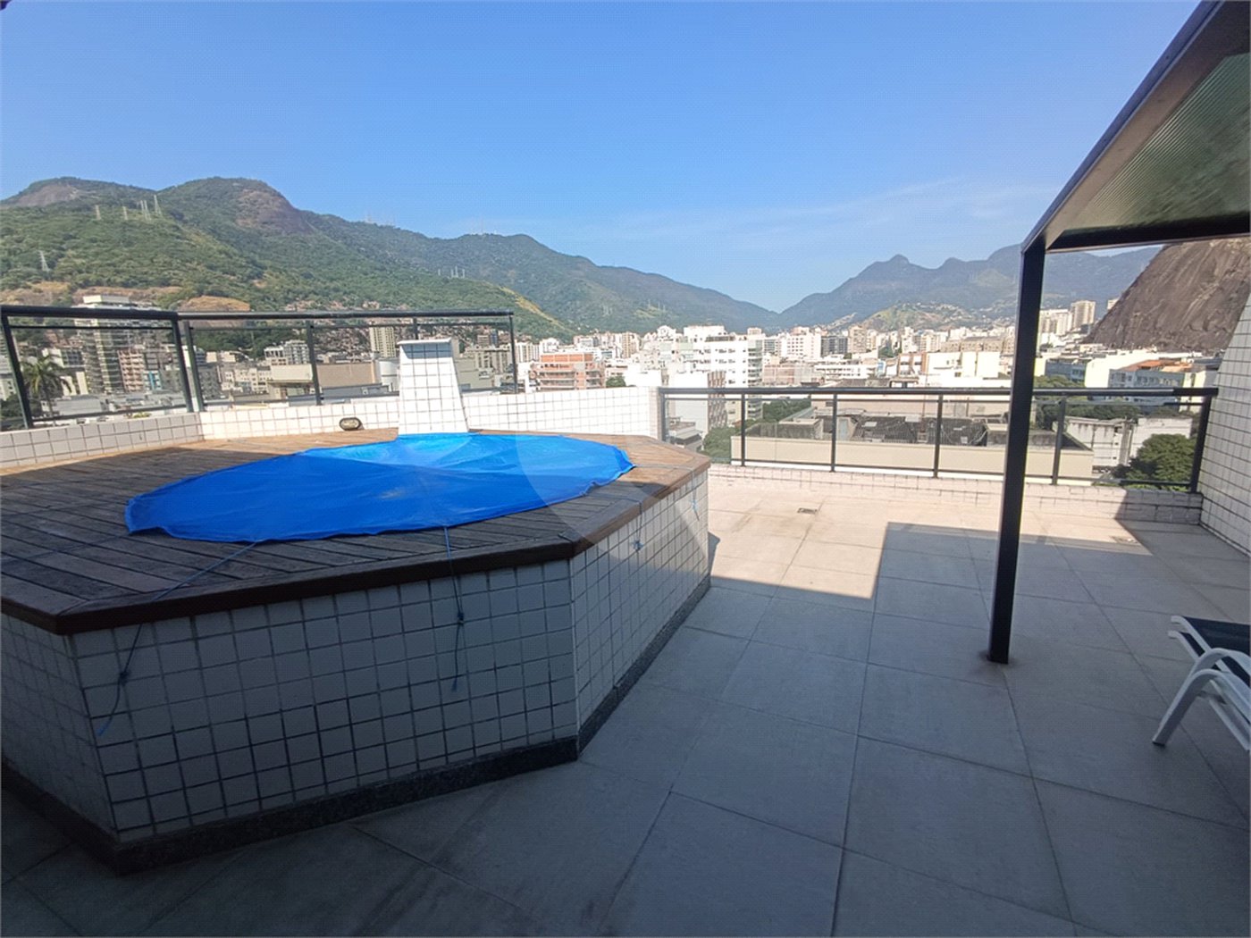 Cobertura à venda com 3 quartos, sendo 1 suíte, em Tijuca, Rio de Janeiro, RJ