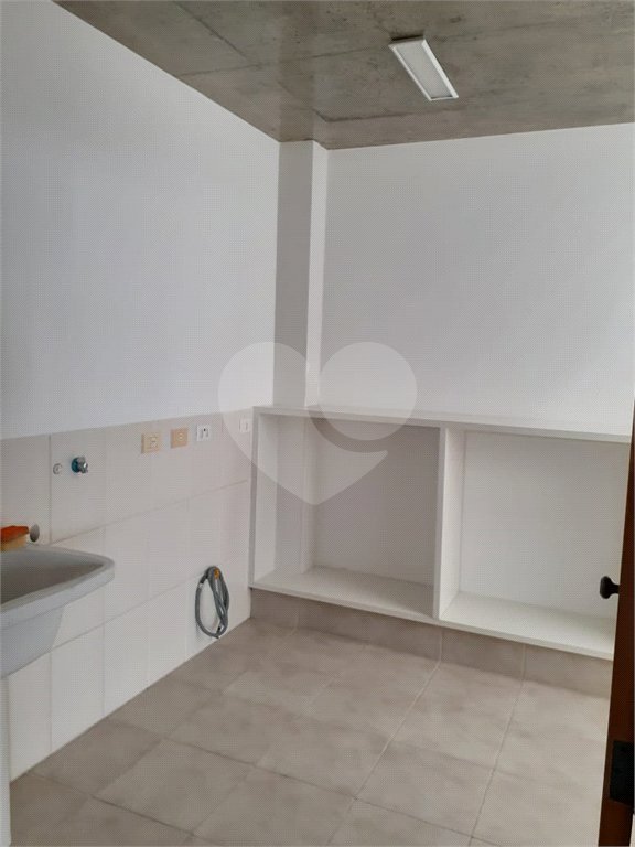 Sobrado à venda com 4 quartos, sendo 2 suítes,  em Tremembé, São Paulo, SP
