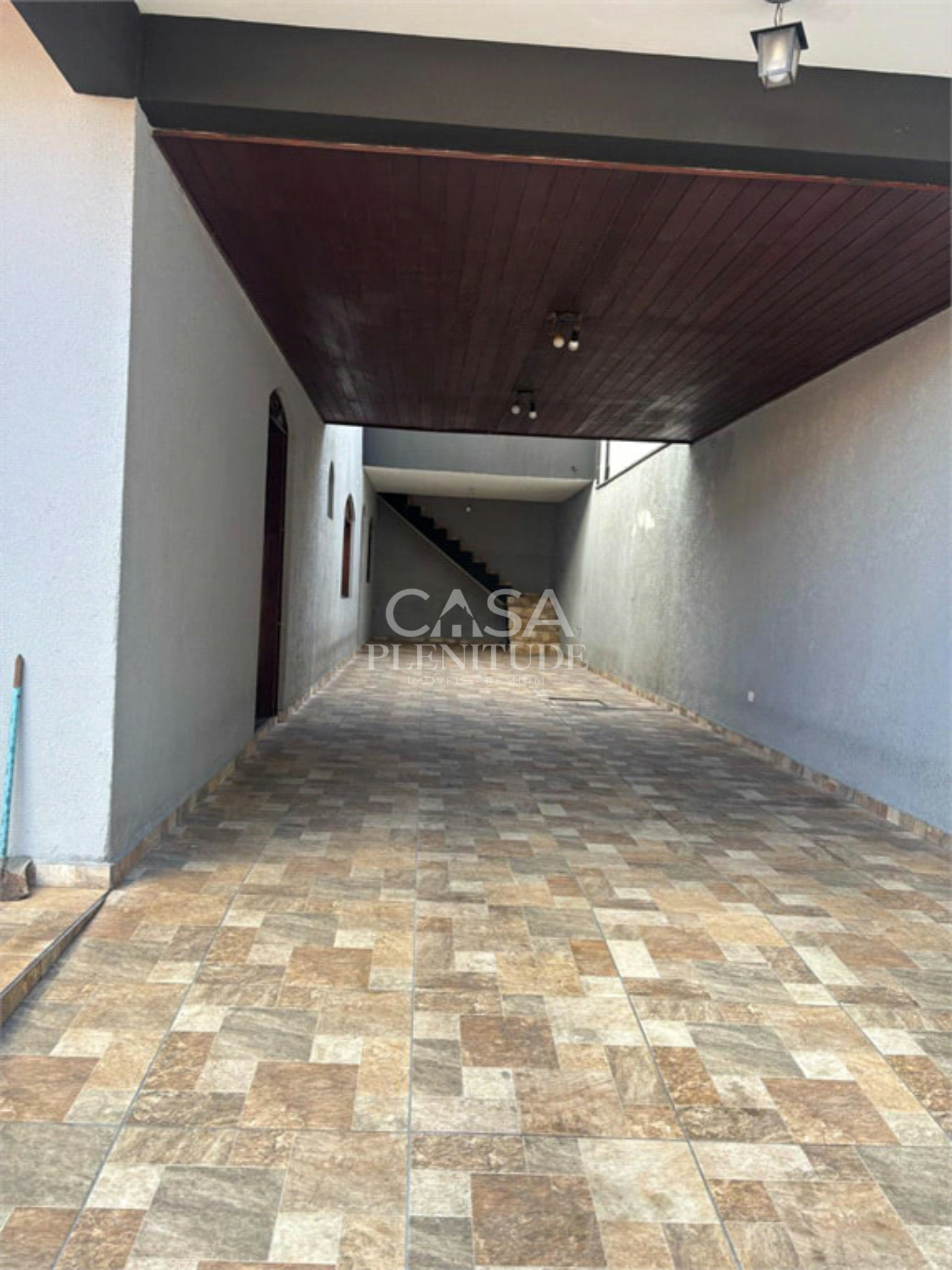 Sobrado à venda com 3 quartos, sendo 1 suíte, em Wanel Ville, Sorocaba, SP