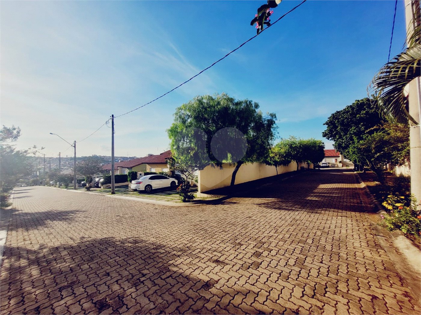 Casa à venda com 2 quartos, sendo 1 suíte, no condomínio Villa das Palmeiras, Indaiatuba - SP