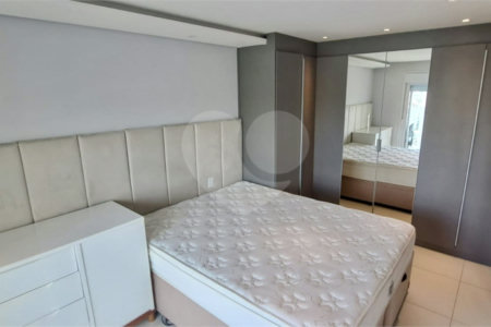 Apartamento à venda com 2 suítes em Vila Scarpelli, Santo André, SP