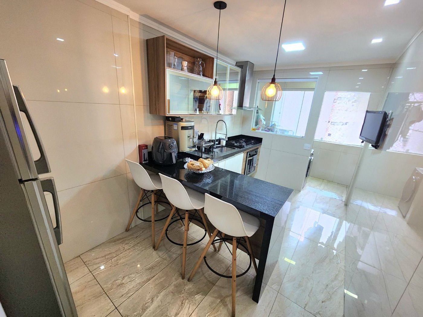 Apartamento com 2 dormitórios à venda, 92 m² por R$ 650.000,00 - Boa Vista - São Vicente/SP