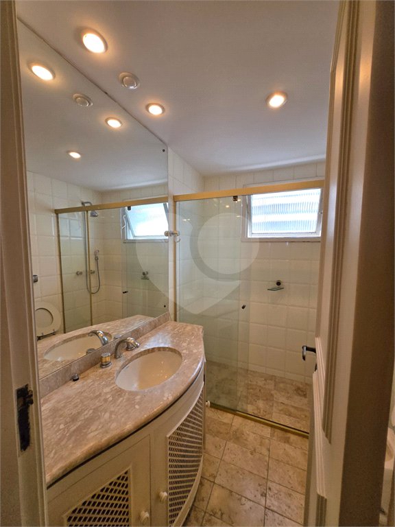 Apartamento à venda com 3 quartos, sendo 1 suíte, em Indianópolis, São Paulo, SP