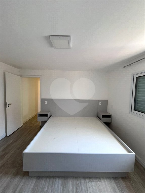 Sobrado à venda com 3 quartos em Parada Inglesa, São Paulo, SP
