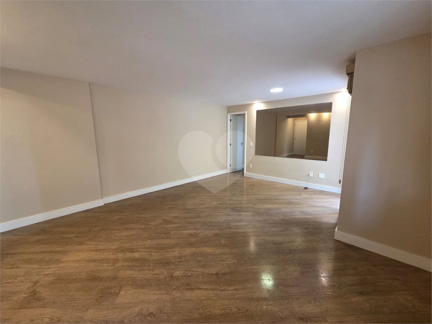 Apartamento à venda com 3 quartos, sendo 1 suíte,  em Tijuca, Rio de Janeiro, RJ