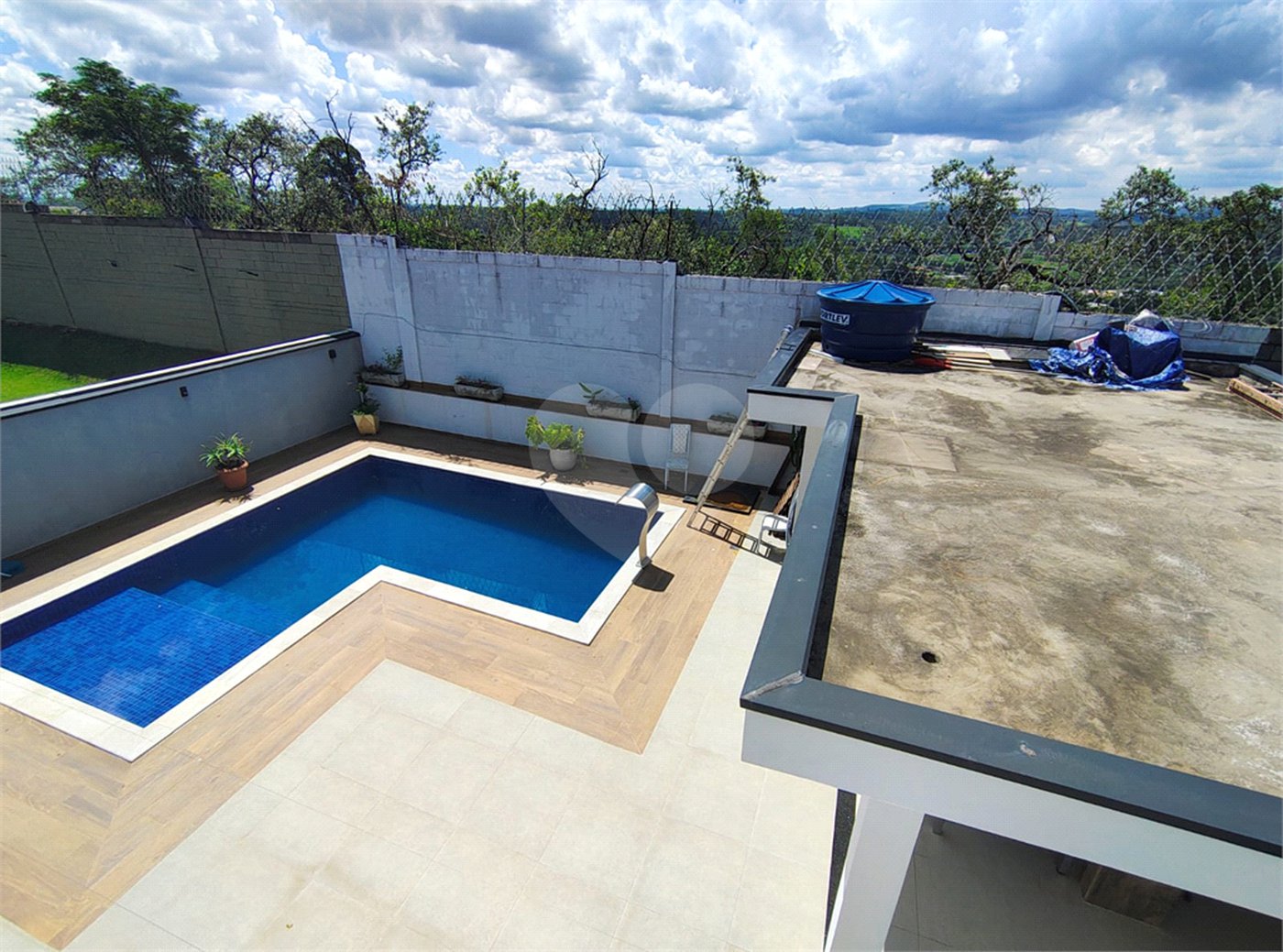 Casa à venda com 5 quartos, sendo 2 suítes, no condomínio Terras de Jundiaí, Jundiaí - SP