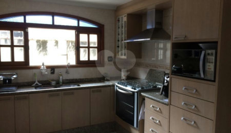 Casa à venda com 3 quartos, sendo 1 suíte, em Vila Nova Cachoeirinha, São Paulo, SP