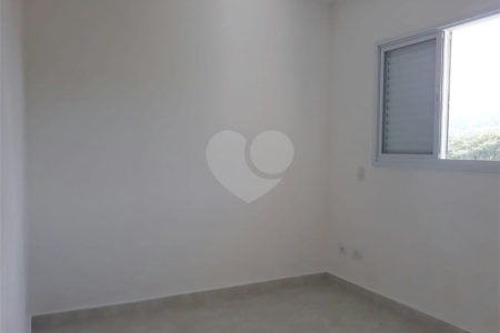 Apartamento à venda ou para alugar com 2 quartos, sendo 1 suíte,  em Vila Santa Isabel, São Roque, SP
