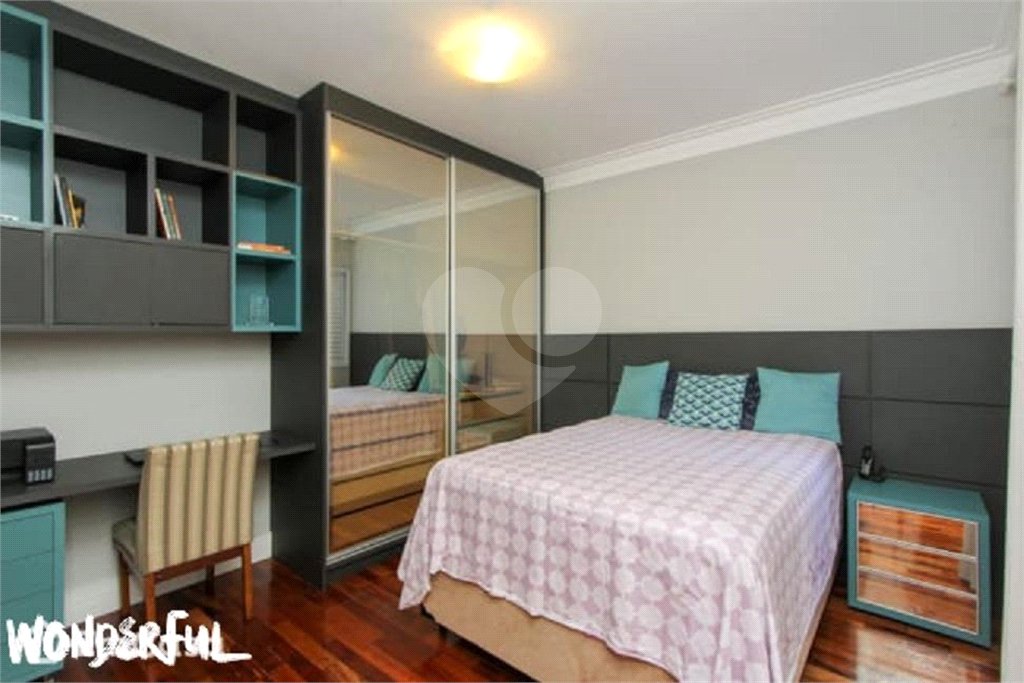 Casa à venda com 3 quartos, sendo 1 suíte, no condomínio Casa Térrea, São Paulo - SP
