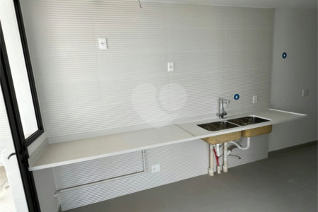 Apartamento à venda com 3 suítes em Pinheiros, São Paulo, SP