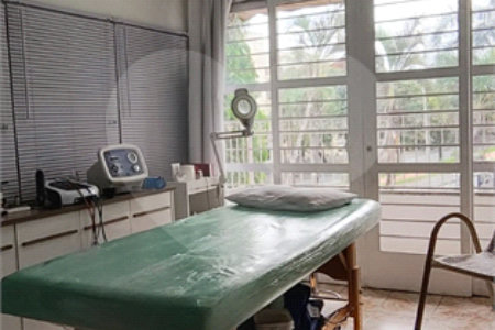 Sobrado à venda com 5 quartos, sendo 2 suítes, em Vila Trujillo, Sorocaba, SP