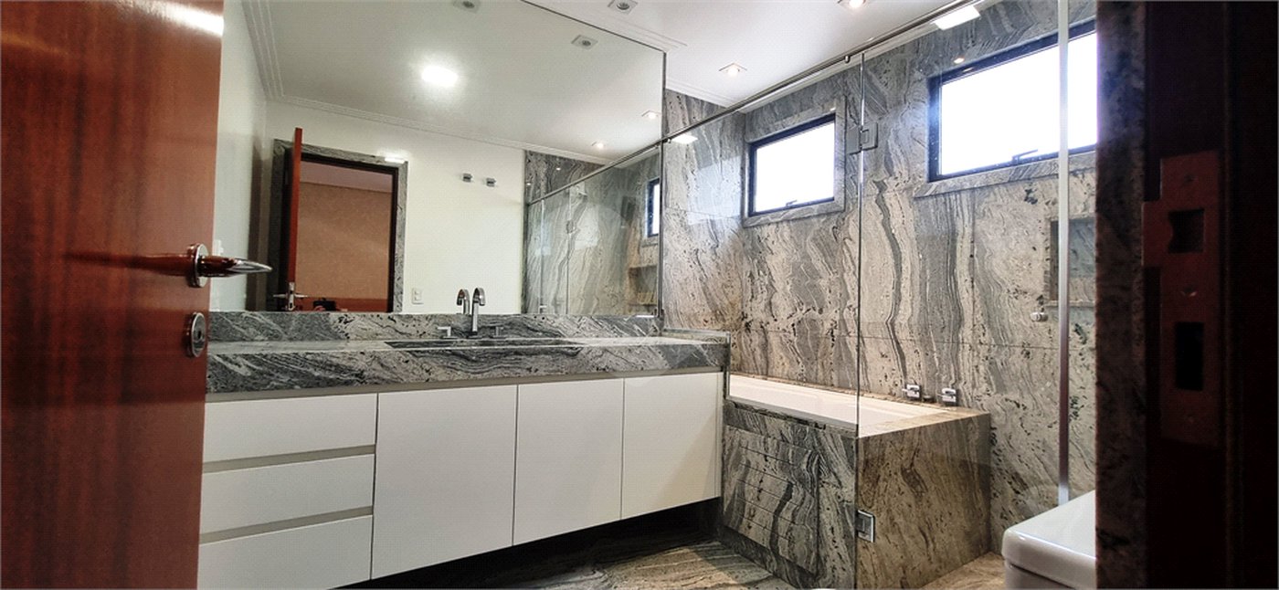 Apartamento à venda com 4 quartos, sendo 3 suítes, em Santana, São Paulo, SP