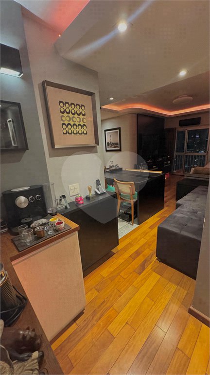 Apartamento à venda com 2 quartos, sendo 1 suíte, em Vila Olímpia, São Paulo, SP