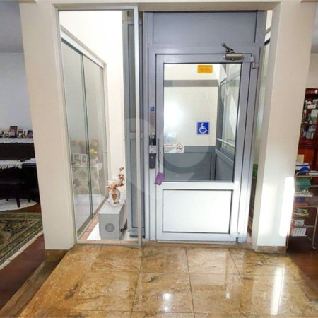 Casa à venda com 6 quartos, sendo 3 suítes, em Jardim Brasil (zona Sul), São Paulo, SP