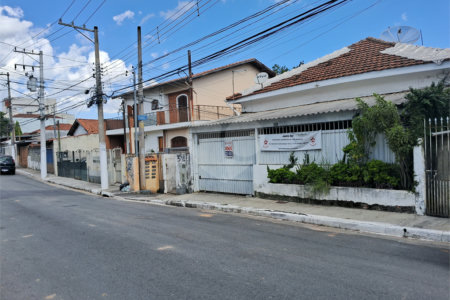 Casa à venda com 3 quartos em Vila Nivi, São Paulo, SP