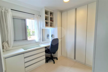 Apartamento à venda com 2 quartos, sendo 1 suíte, em Campo Grande, São Paulo, SP