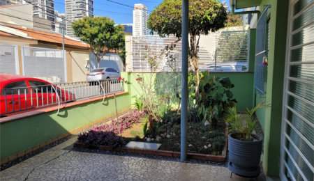 Casa Térrea à venda com 3 quartos, sendo 1 suíte,  em Brooklin Novo, São Paulo, SP