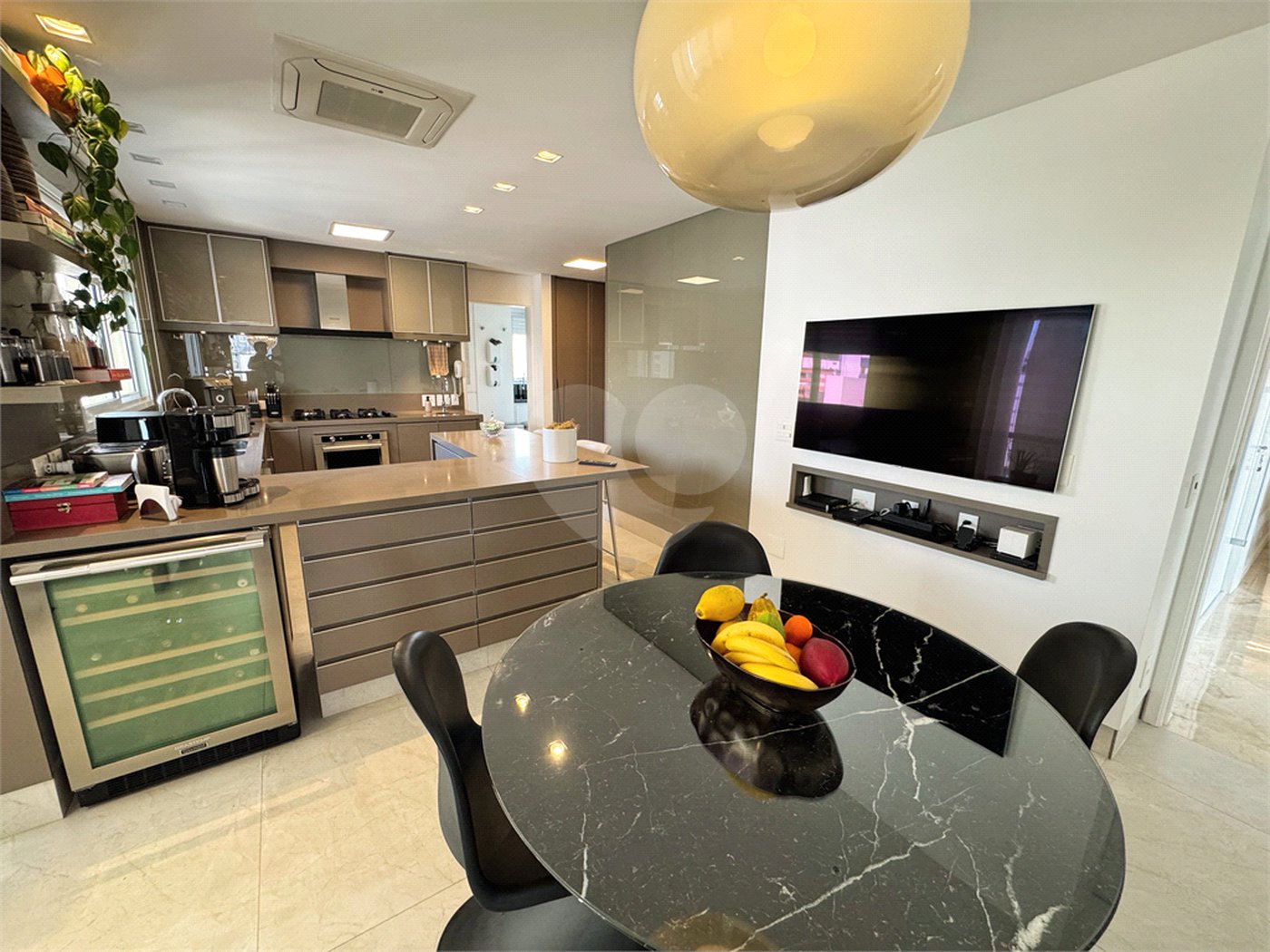 Apartamento à venda com 3 suítes em Itaim Bibi, São Paulo, SP