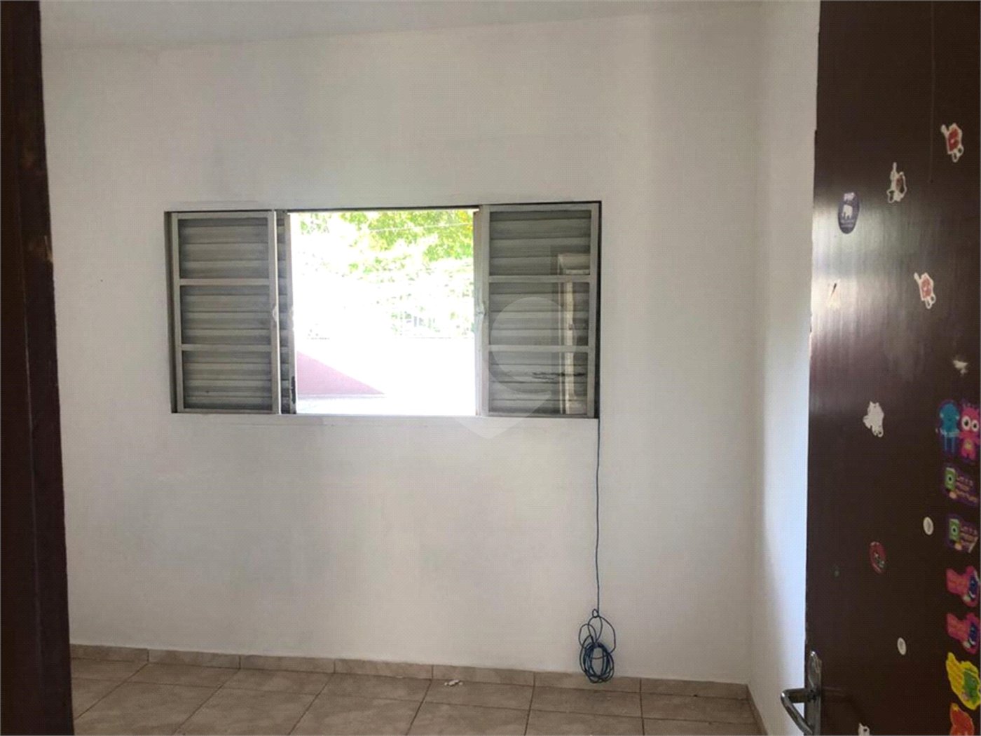 Sobrado à venda com 3 quartos, sendo 1 suíte,  em Serra da Cantareira, Mairiporã, SP