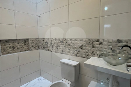 Casa de Vila à venda com 2 quartos, sendo 1 suíte,  em Jardim das Orquídeas, Sorocaba, SP