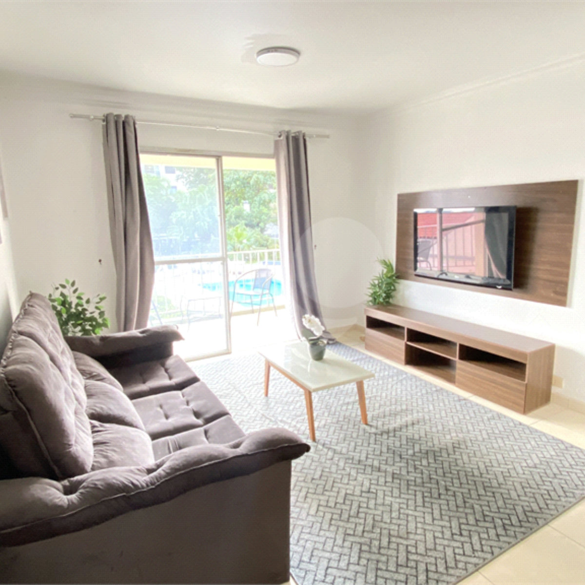 Apartamento à venda com 3 quartos, sendo 1 suíte, em Campo Belo, São Paulo, SP