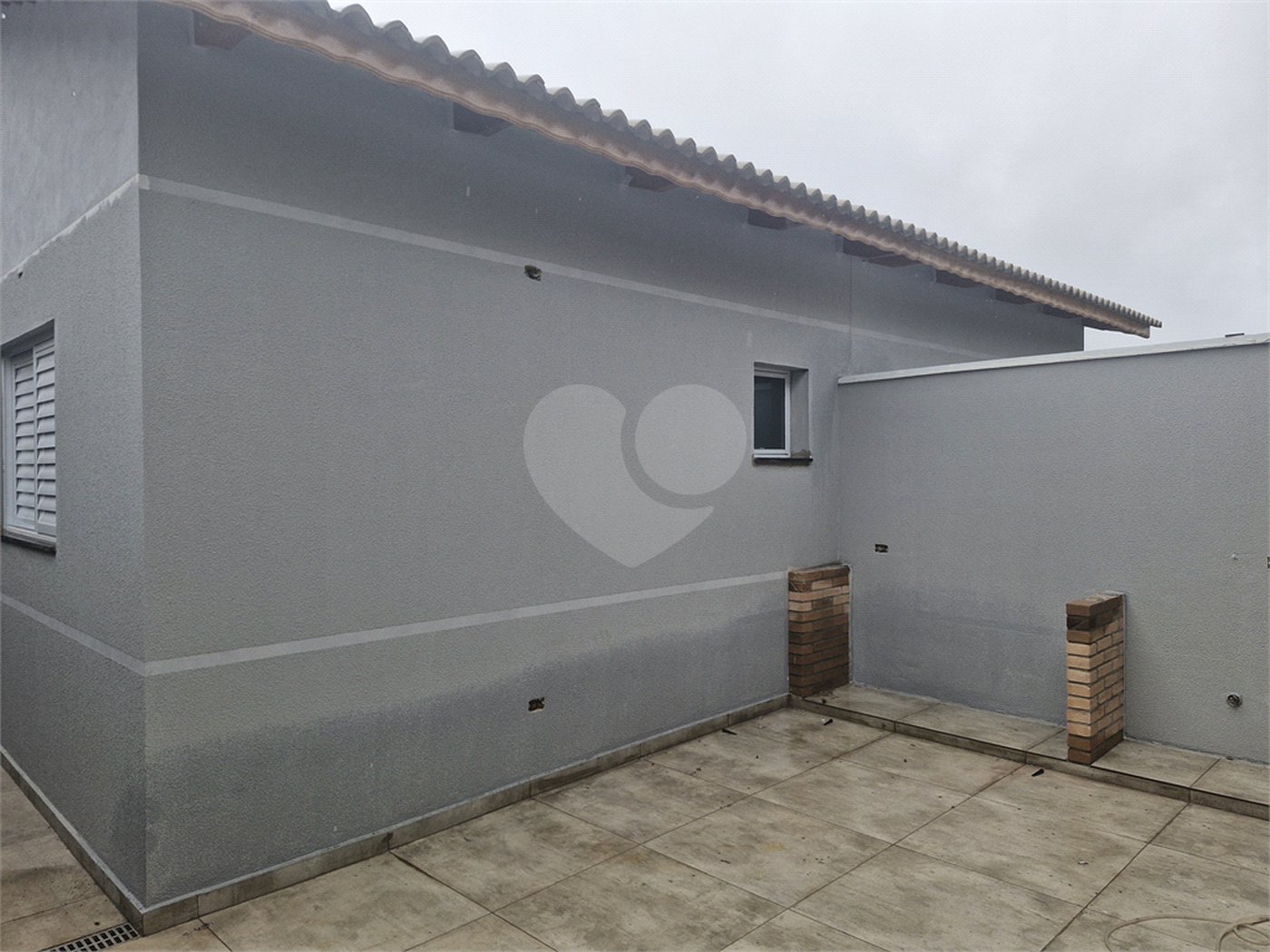Casa à venda com 3 quartos, sendo 1 suíte,  em Jardim das Flores, Suzano, SP