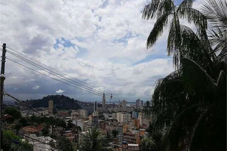 Casa à venda com 3 quartos, sendo 1 suíte,  em Santa Teresa, Rio de Janeiro, RJ
