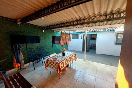 Casa a venda na Vila Prado