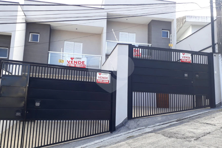 Sobrado à venda com 3 quartos, sendo 1 suíte, em Vila Romero, São Paulo, SP