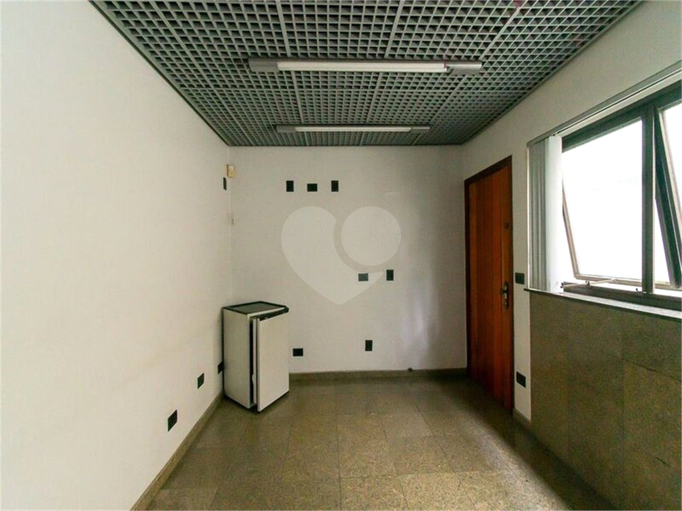 Casa à venda com 8 quartos, sendo 2 suítes, em Indianópolis, São Paulo, SP