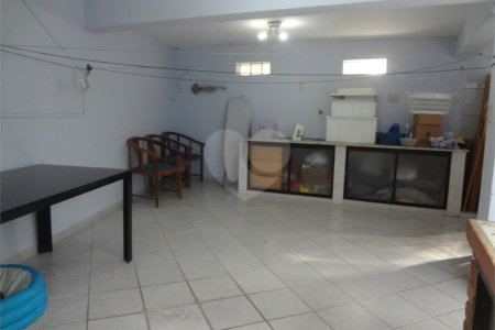 Sobrado à venda com 4 suítes em Santa Teresinha, São Paulo, SP