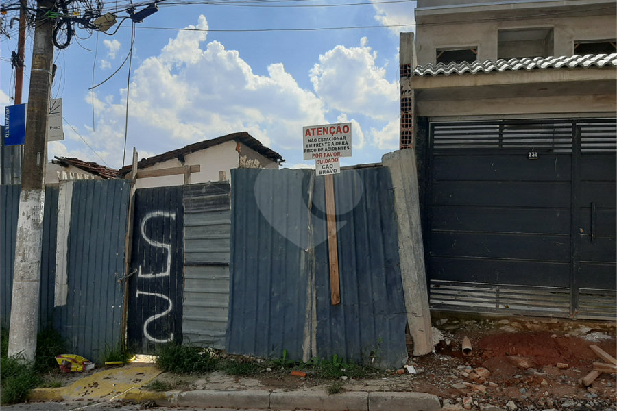 Sobrado à venda com 3 quartos, sendo 1 suíte, em Tremembé, São Paulo, SP