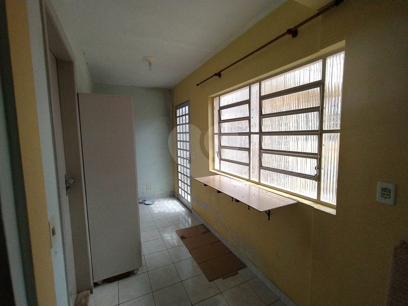 Casa à venda com 6 quartos, sendo 2 suítes, em Chora Menino, São Paulo, SP