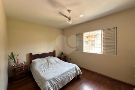 Casa à venda com 5 quartos, sendo 2 suítes,  em Jardim Maristela, Atibaia, SP