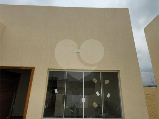 Casa à venda com 3 quartos, sendo 1 suíte,  no condomínio Mirante da Mantiqueira I, Mairiporã - SP