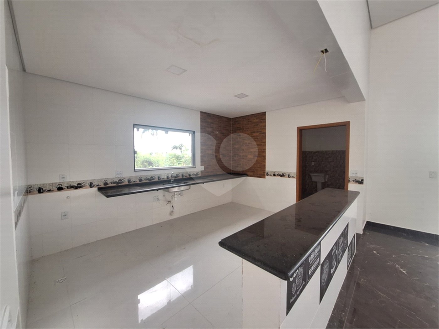 Casa em condomínio à venda com 3 suítes no Centro, Bom Jesus dos Perdões, SP