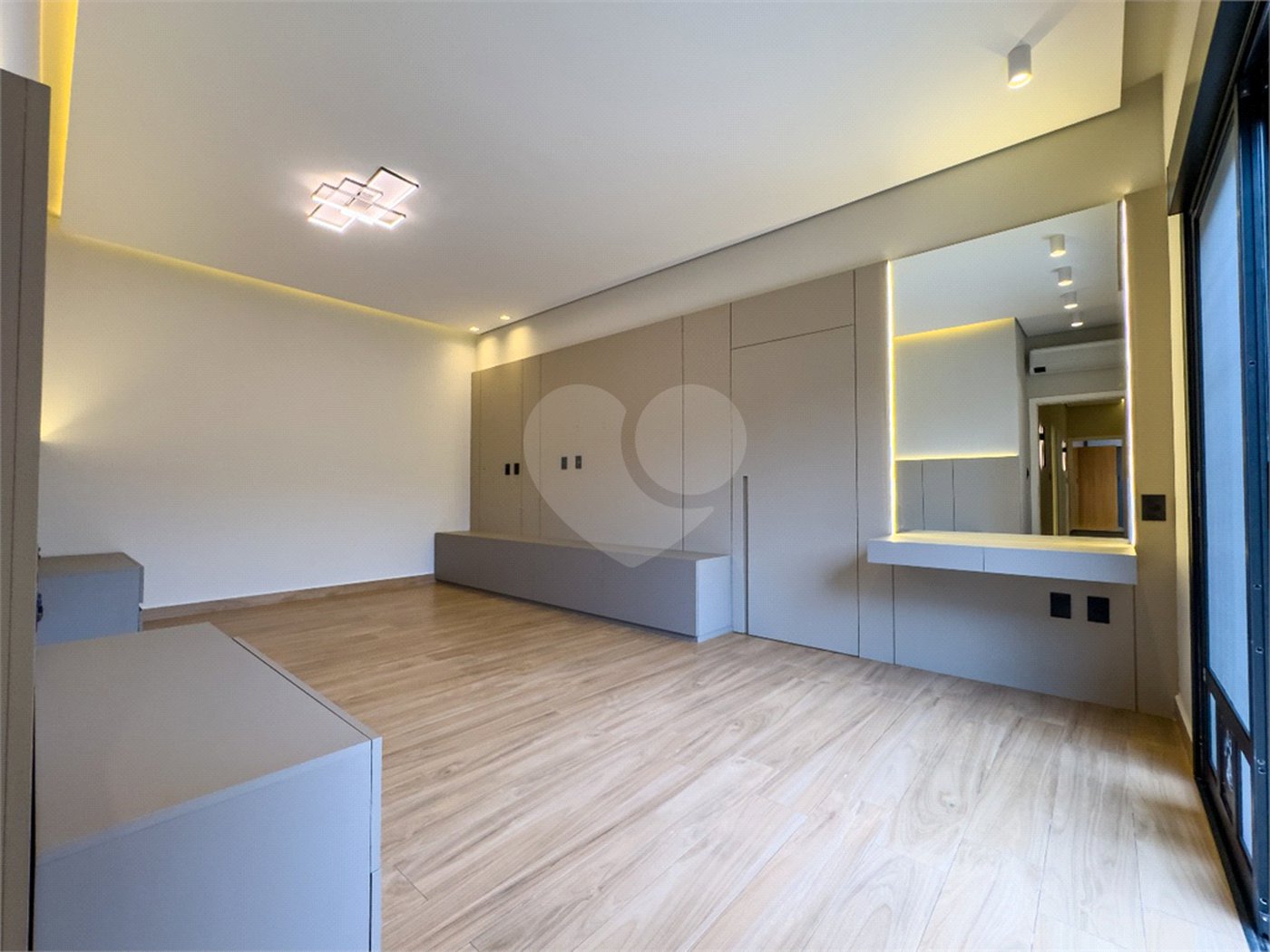 Casa à venda com 3 suítes no condomínio Residencial Helvétia Park, Indaiatuba - SP