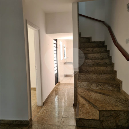 Sobrado à venda ou para alugar com 3 quartos, sendo 1 suíte, em Alto da Boa Vista, São Paulo, SP
