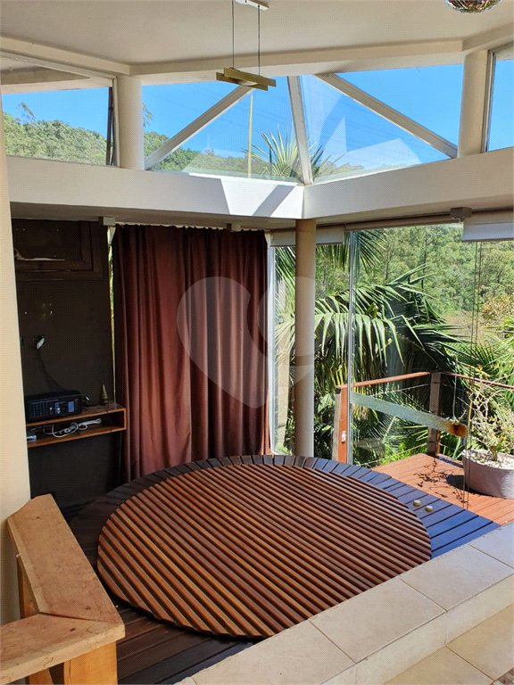 Casa à venda com 4 suítes em Serra da Cantareira, Mairiporã, SP