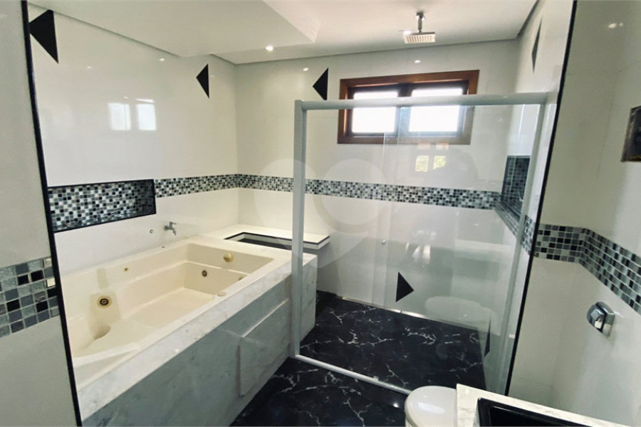 Casa à venda com 5 suítes no condomínio Suíça da Cantareira, Mairiporã - SP