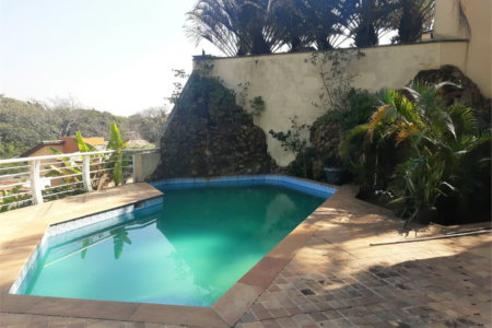 Casa à venda com 5 suítes em Jardim Leonor, São Paulo, SP