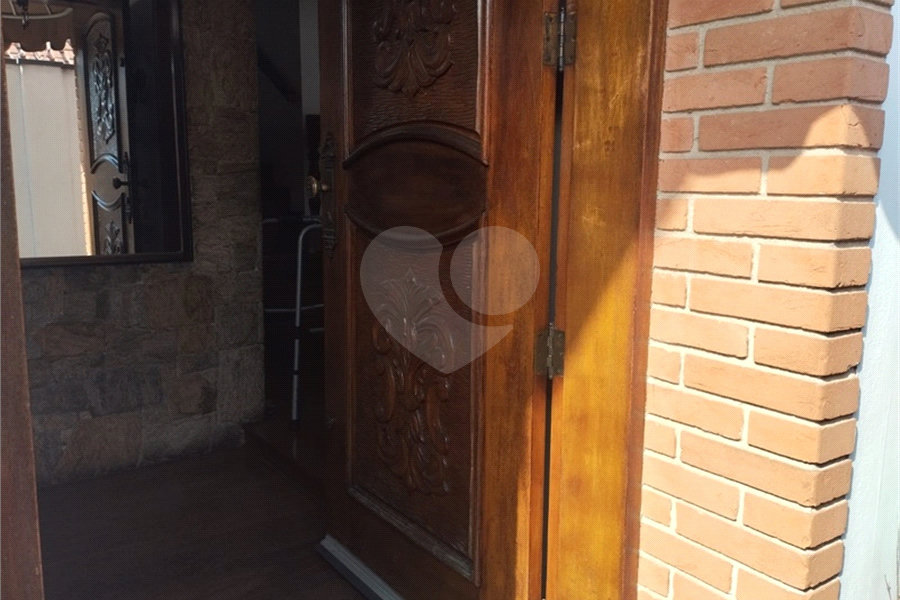 Sobrado à venda com 4 quartos, sendo 1 suíte, em Tremembé, São Paulo, SP