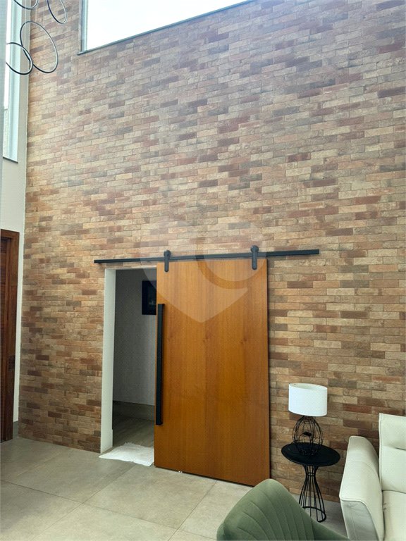 Casa à venda com 4 suítes no condomínio Itaporã, Atibaia - SP