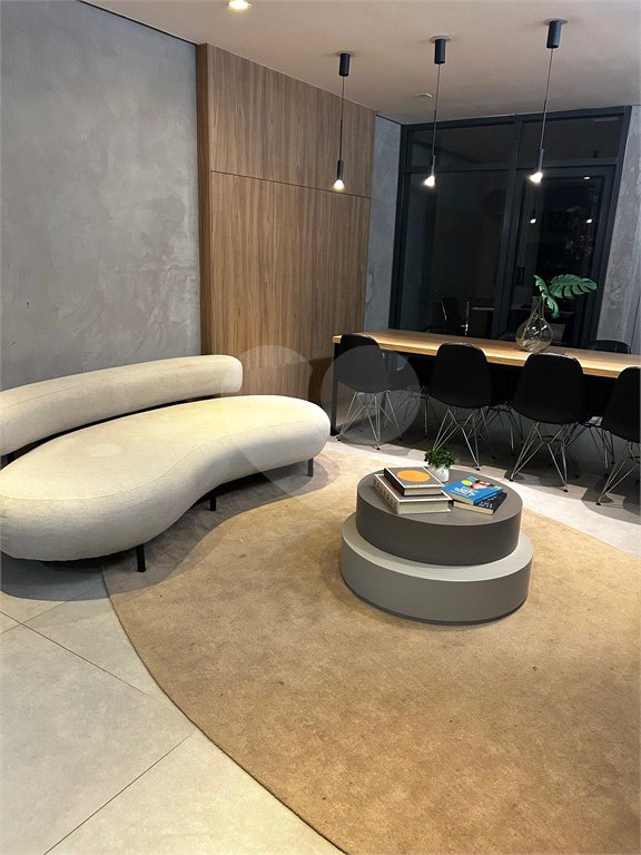 Apartamento à venda com 1 quarto em Jardim das Acácias, São Paulo, SP