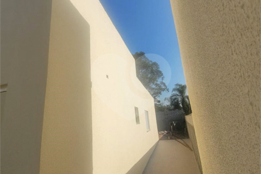 Casa à venda com 3 quartos, sendo 1 suíte, no condomínio Mirante da Mantiqueira I, Mairiporã - SP